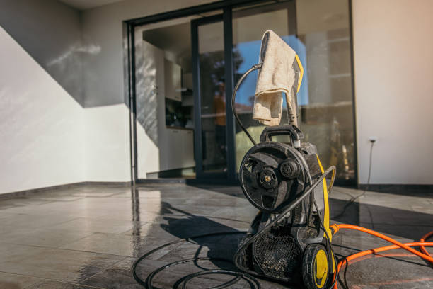 Best Pool Deck Cleaning  in North Bellmore, NY